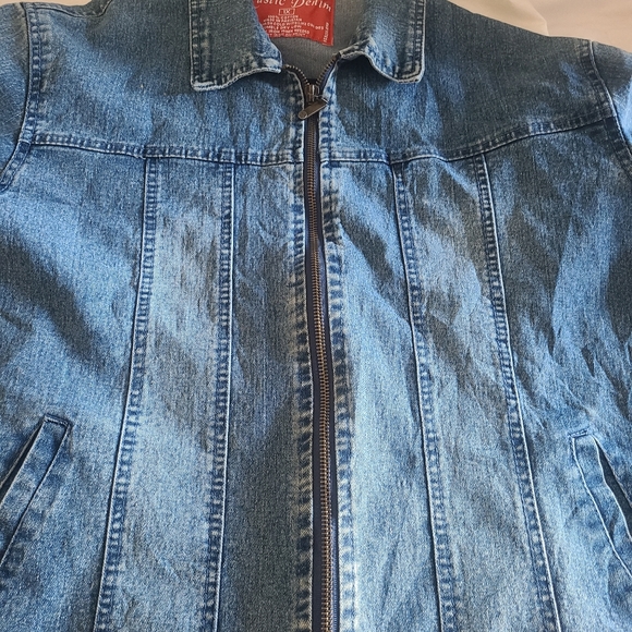 Blue jean jacket with pockets - Picture 3 of 7